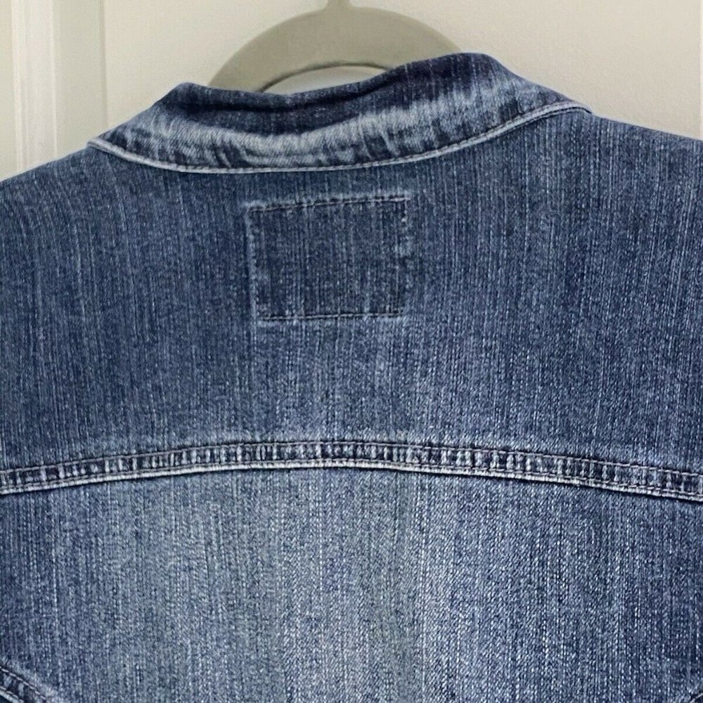 American Rag Cie Distressed Cropped Denim Jacket - Picture 11 of 12